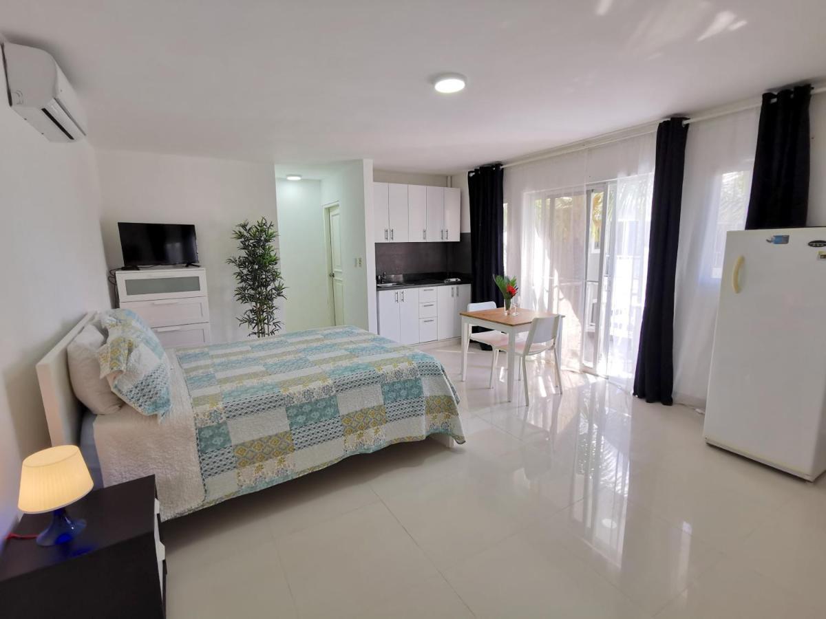 Sol Caribe Suites - Playa Los Corales - Beach Club, Wifi, Swimming Pool Punta Cana Cameră foto